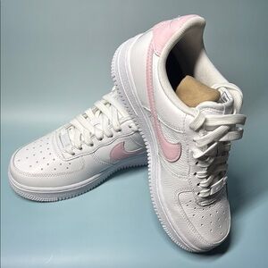 Women's Nike Air Force 1 Size 5.5 White & Pink New